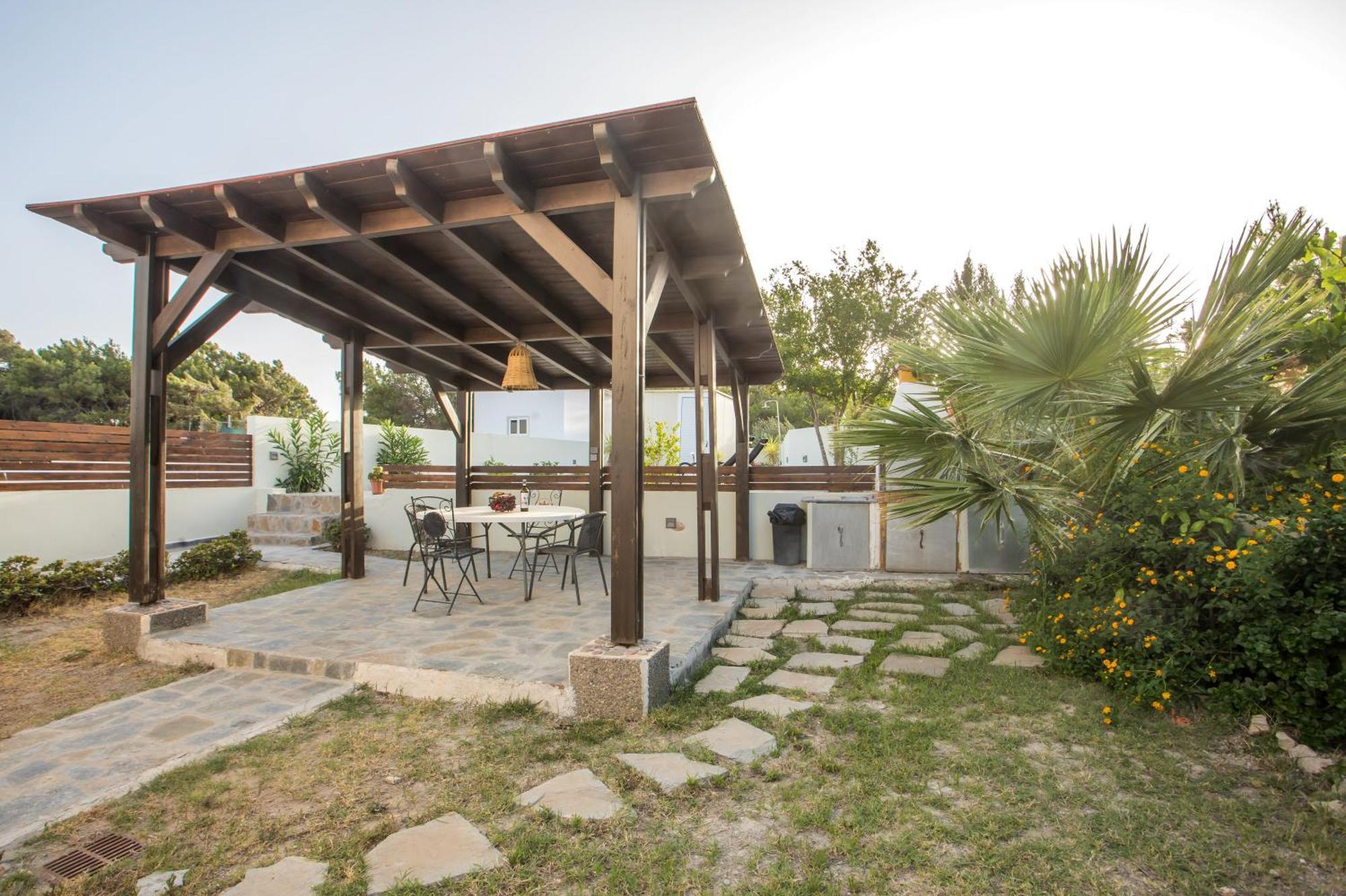 Verona Pool Villa Лакханія Екстер'єр фото
