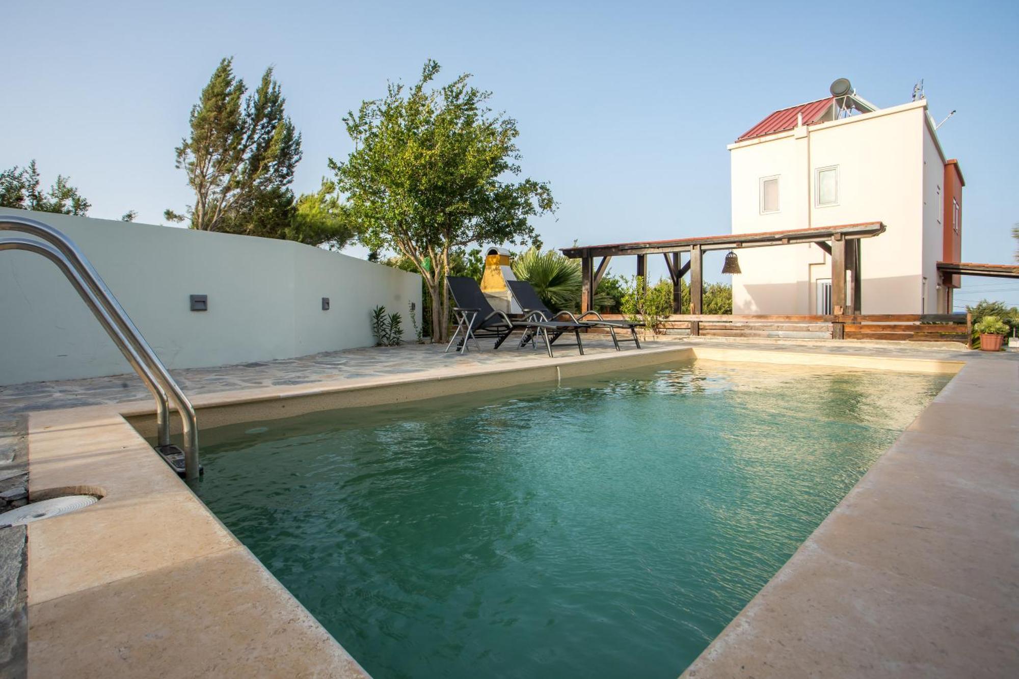 Verona Pool Villa Лакханія Екстер'єр фото